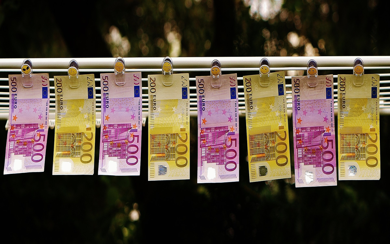 Investigation sur les actifs et flux financiers